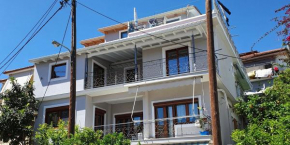Bellos House